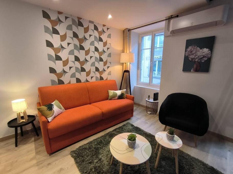 T2 -55M2- Elegant Et Chaleureux Apartment Montbrison Luaran gambar